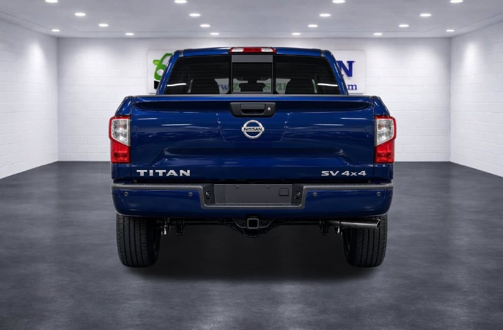 2017 Nissan Titan SV - Image 4