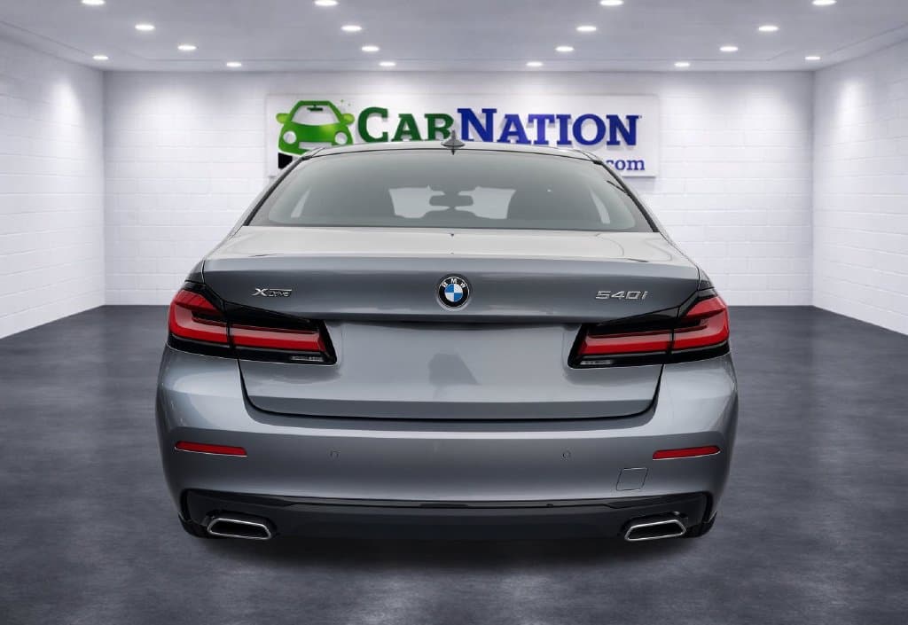 2021 BMW 5 Series 540i xDrive - Image 4