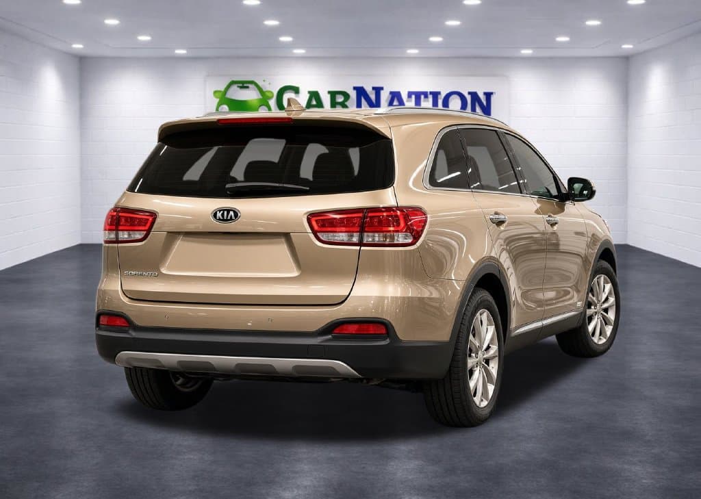 2016 Kia Sorento LX - Image 4
