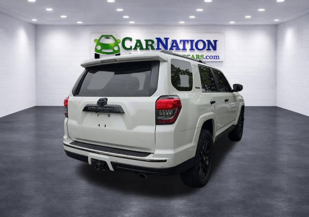 Photo 4 of 2021 Toyota 4Runner Nightshade Edition