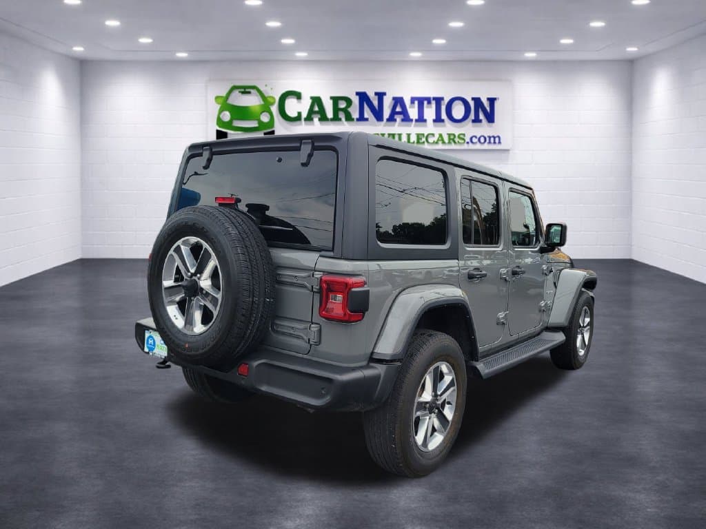 Photo 3 of 2021 Jeep Wrangler Unlimited Sahara