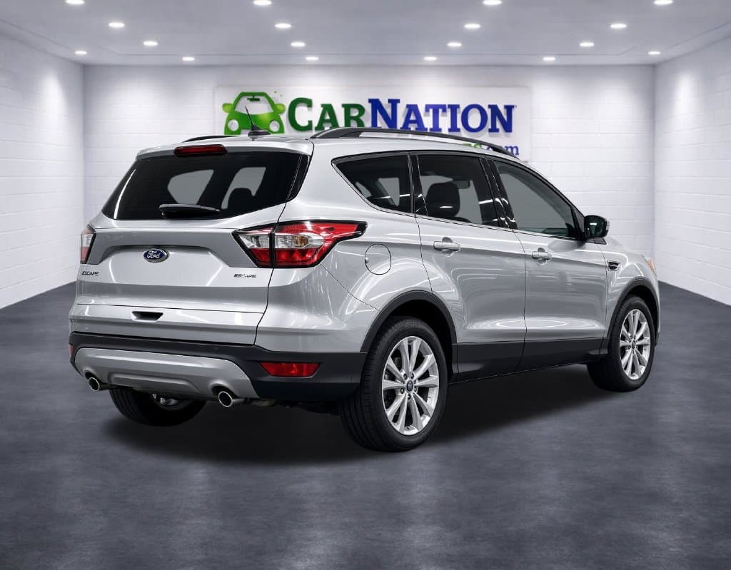 Photo 4 of 2018 Ford Escape SE